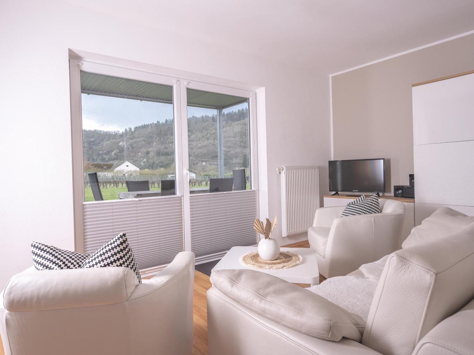 Ferienweingut Luetz Apartamento Pünderich Quarto foto